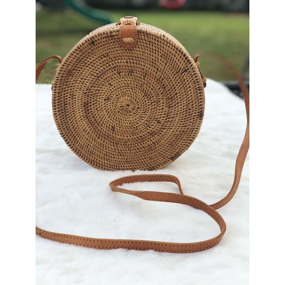POPPY & SAGE Woven Rattan Circle Crossbody - Camilla Women Crossbody Bag